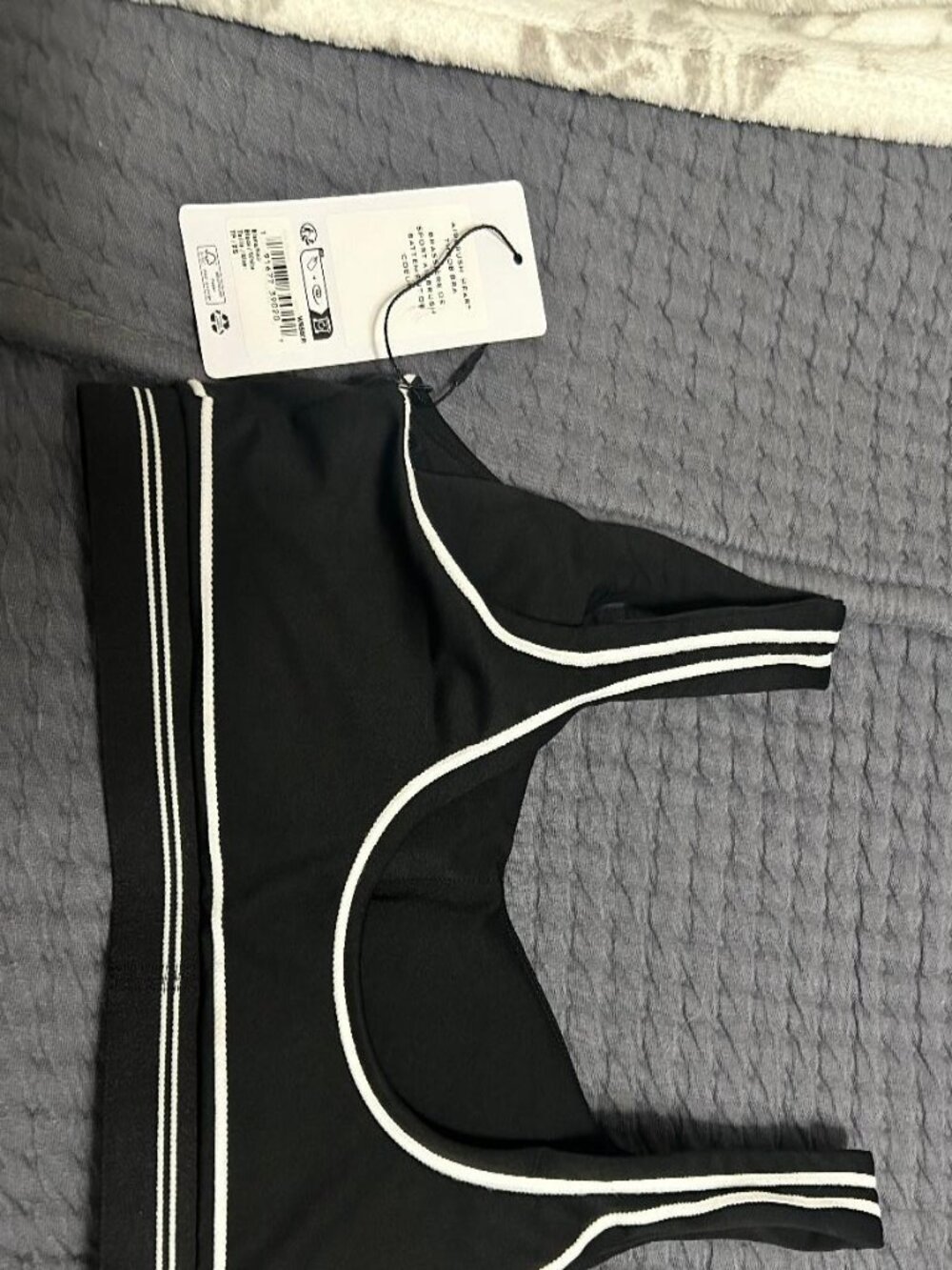 Alo sports bra